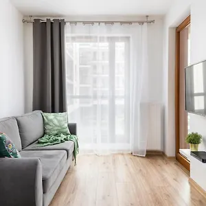 https://rent-like-home-grzybowska-85-ii.warsawhotelspoland.com